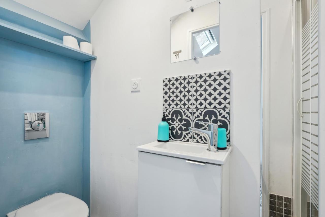 Budget Appart Avec Parking Au Centre-Ville Charleville-Mézières エクステリア 写真
